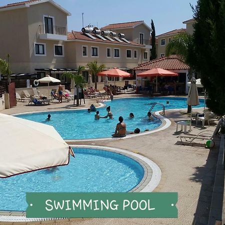 Chris'S Kyklades Holiday Apartment Paralimni Exterior photo