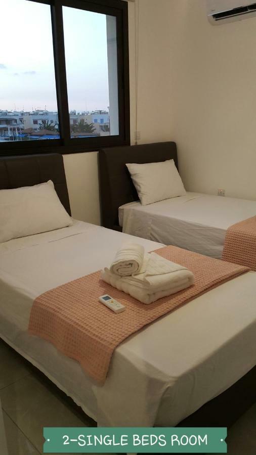 Chris'S Kyklades Holiday Apartment Paralimni Exterior photo