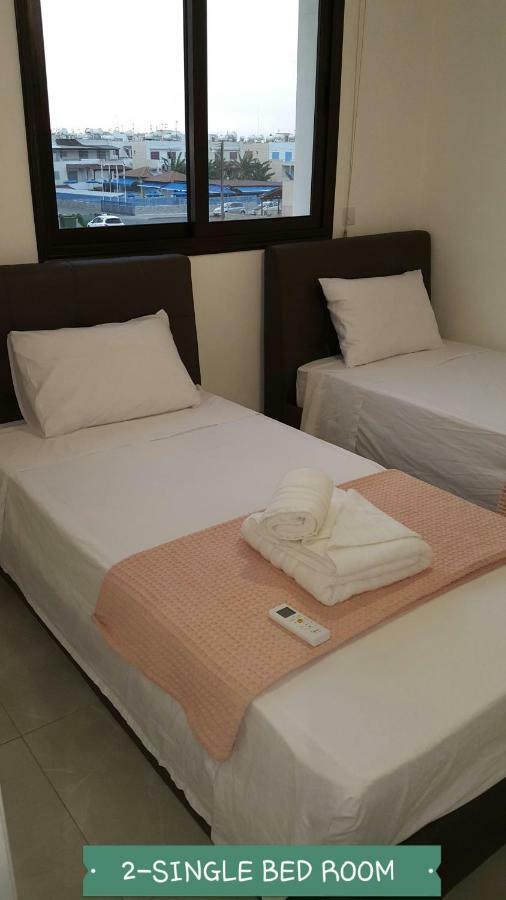 Chris'S Kyklades Holiday Apartment Paralimni Exterior photo