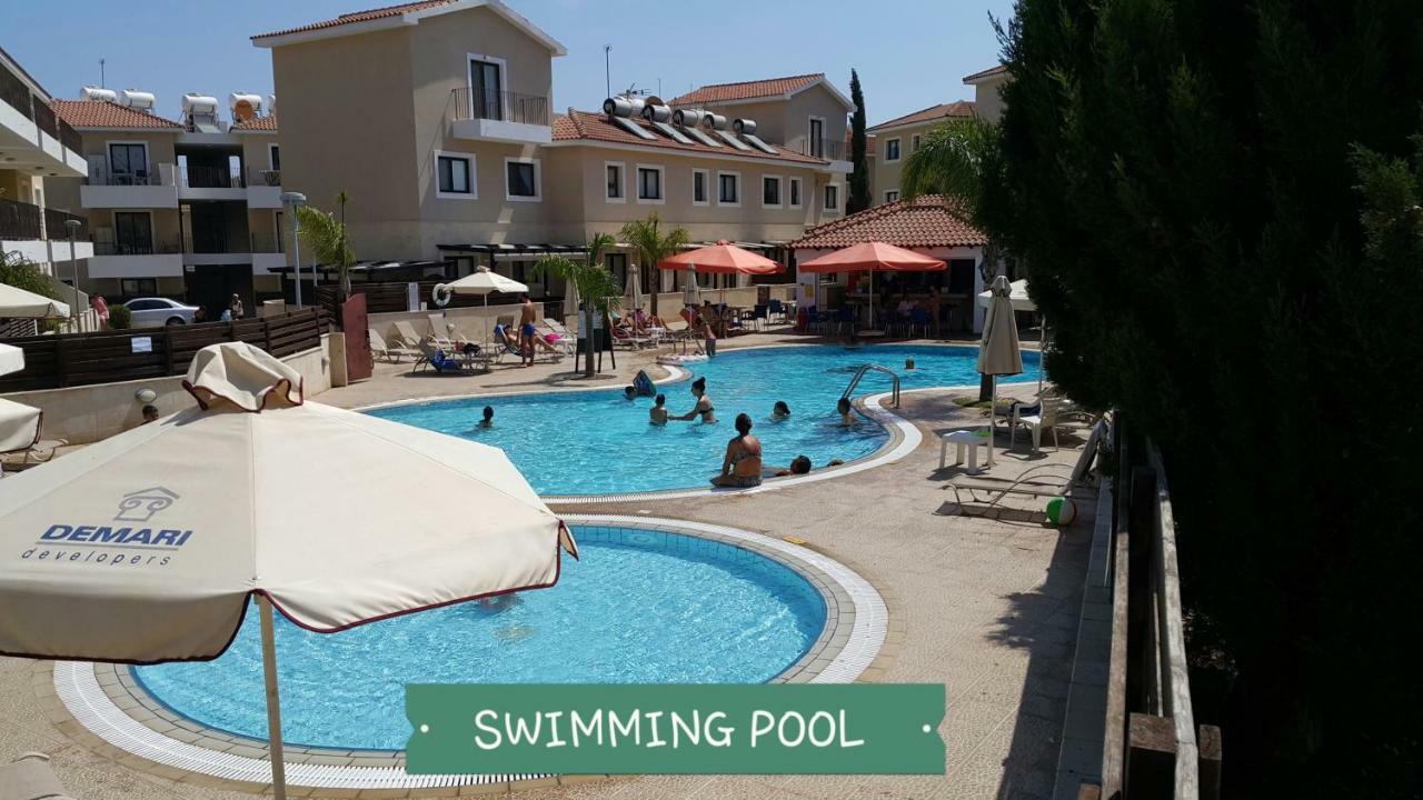 Chris'S Kyklades Holiday Apartment Paralimni Exterior photo